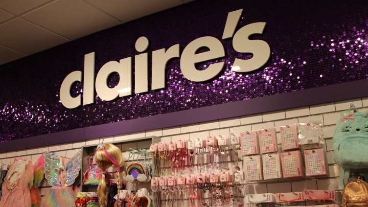 Modella Capital спасает более половины магазинов Claire’s в Британии