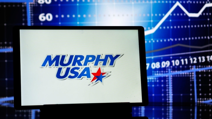Murphy USA назначает Mindy West президентом, утверждает выкуп акций и дивиденды
